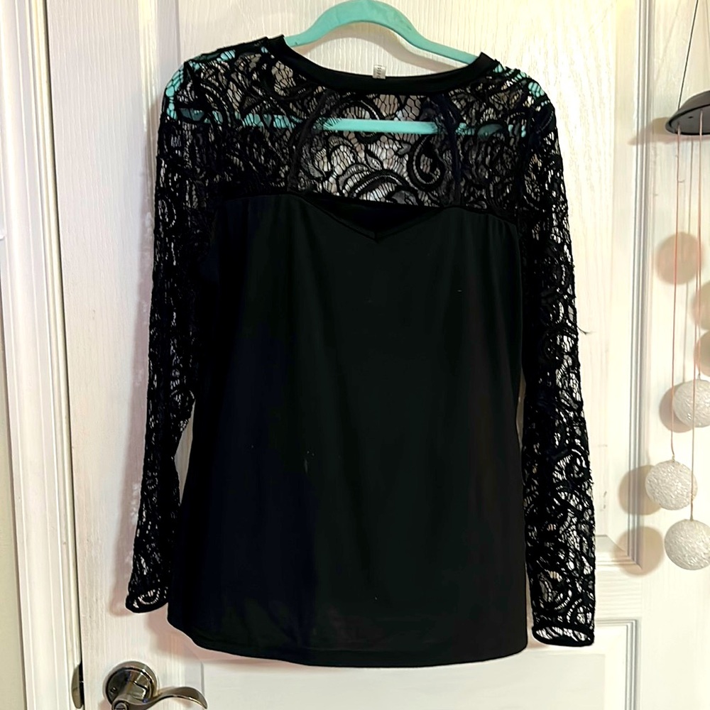Black top lace long sleeve - Picture 1 of 1